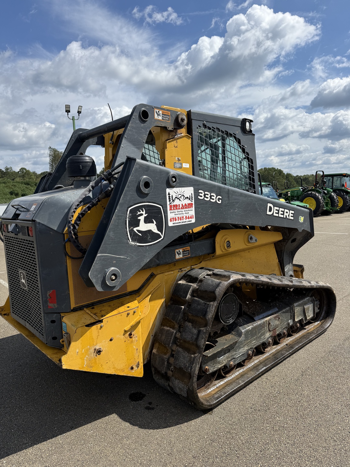 2022 John Deere 333G Image 5