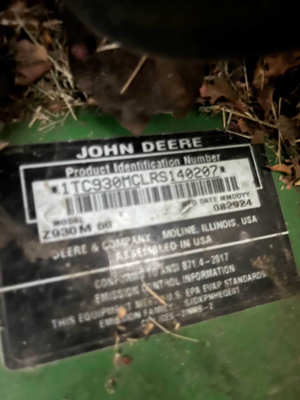 2024 John Deere Z930M Image 2