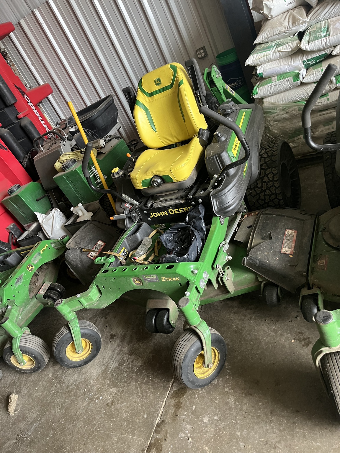 2024 John Deere Z930M Image 5