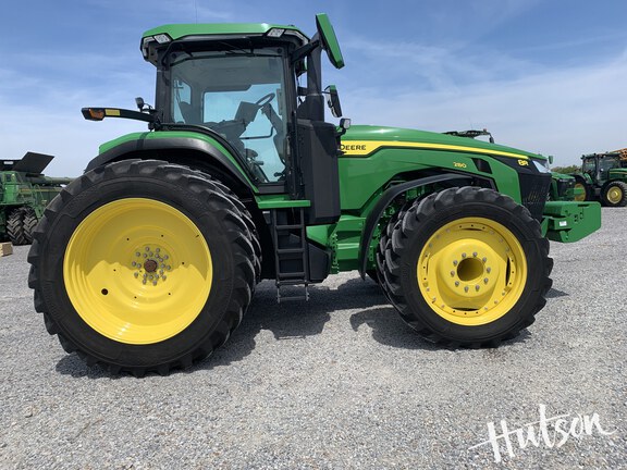 Photo of 2021 John Deere 8R 280