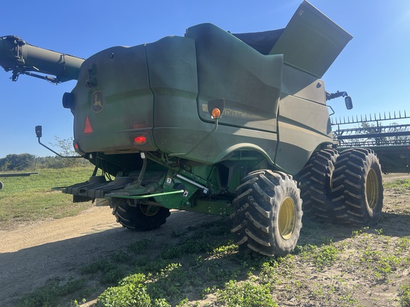 Photo of 2023 John Deere S780