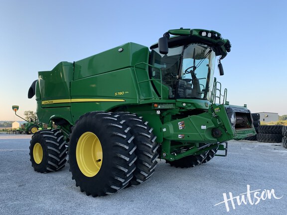 Photo of 2023 John Deere S780