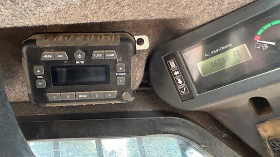 Photo of 2020 John Deere 317G