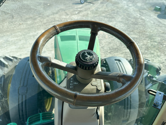 2013 John-Deere 8335R