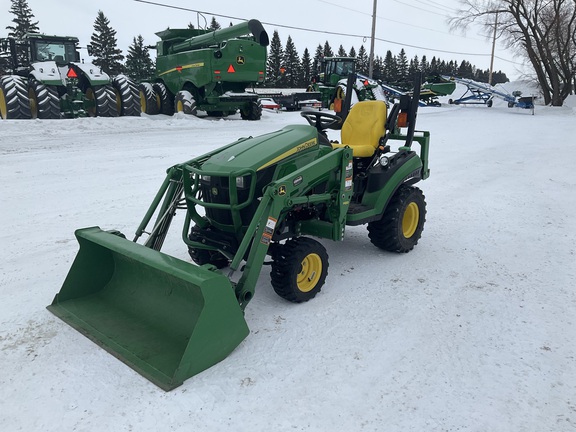 2016 John Deere 1025R