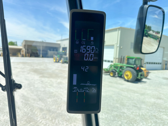 2024 John-Deere S770