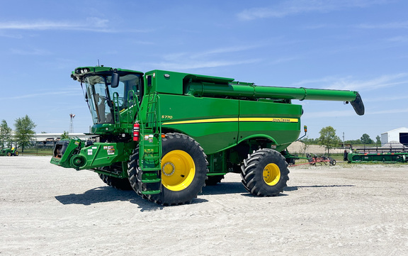 2024 John-Deere S770