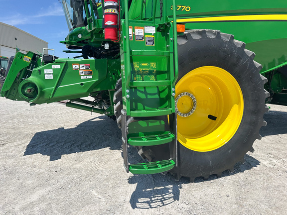 2024 John-Deere S770