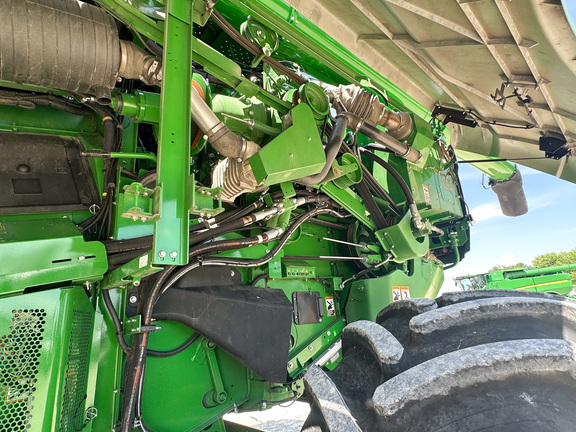 2024 John-Deere S770