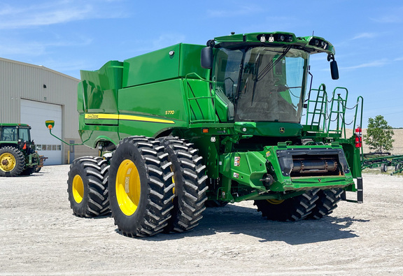2024 John-Deere S770