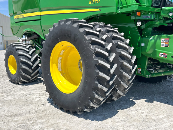 2024 John-Deere S770