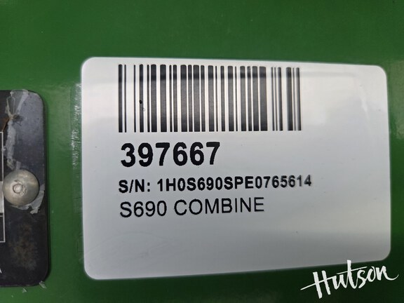 Photo of 2014 John Deere S690