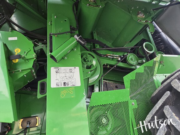 Photo of 2014 John Deere S690