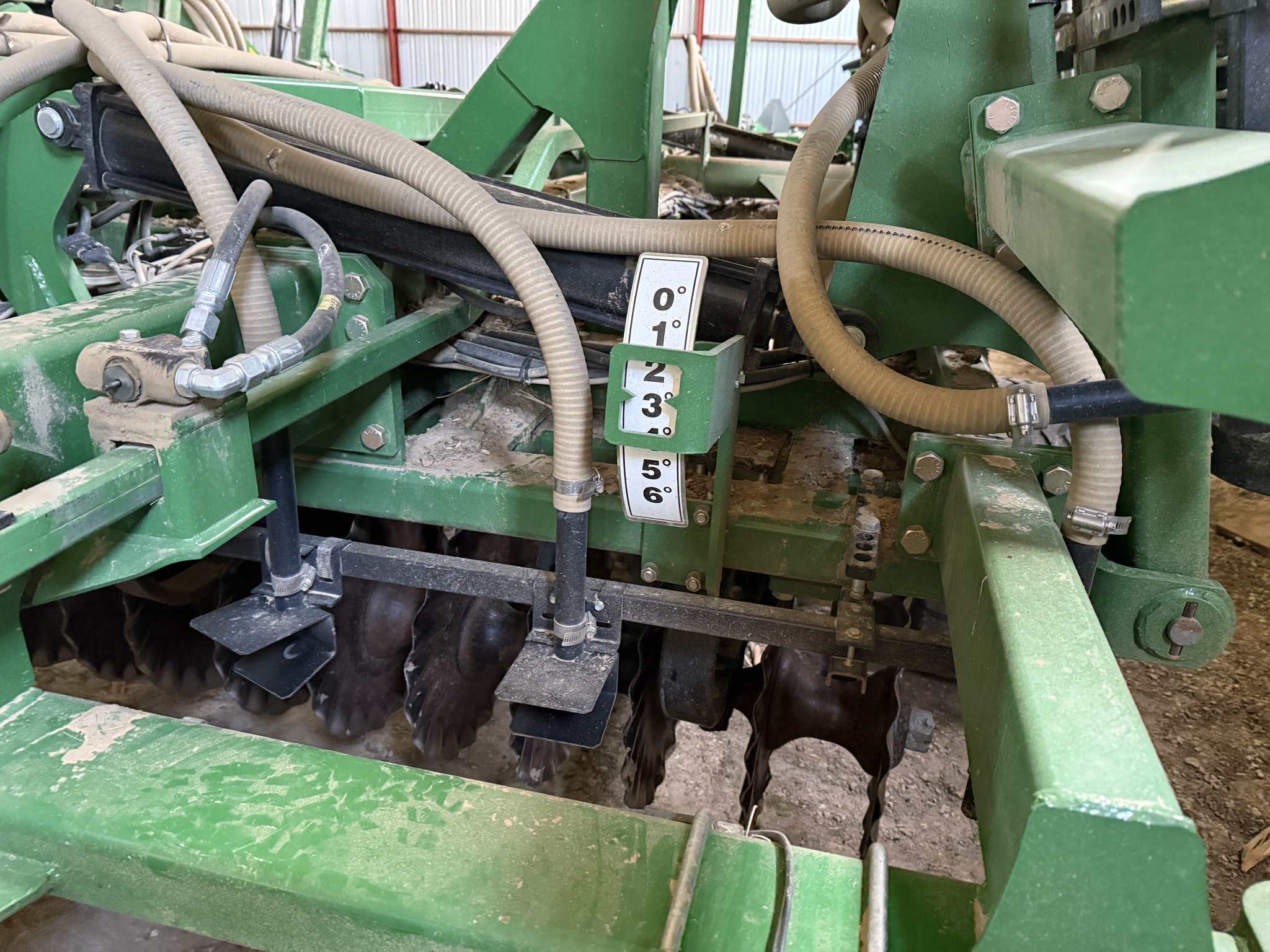 2018 Great Plains 3000TM Image 15