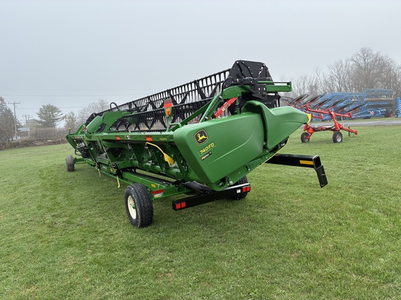 2019 John Deere 740FD thumbnail 9