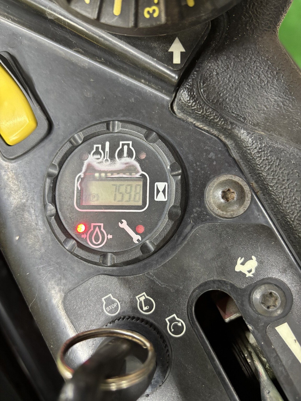 2023 John Deere Z970R Image 5