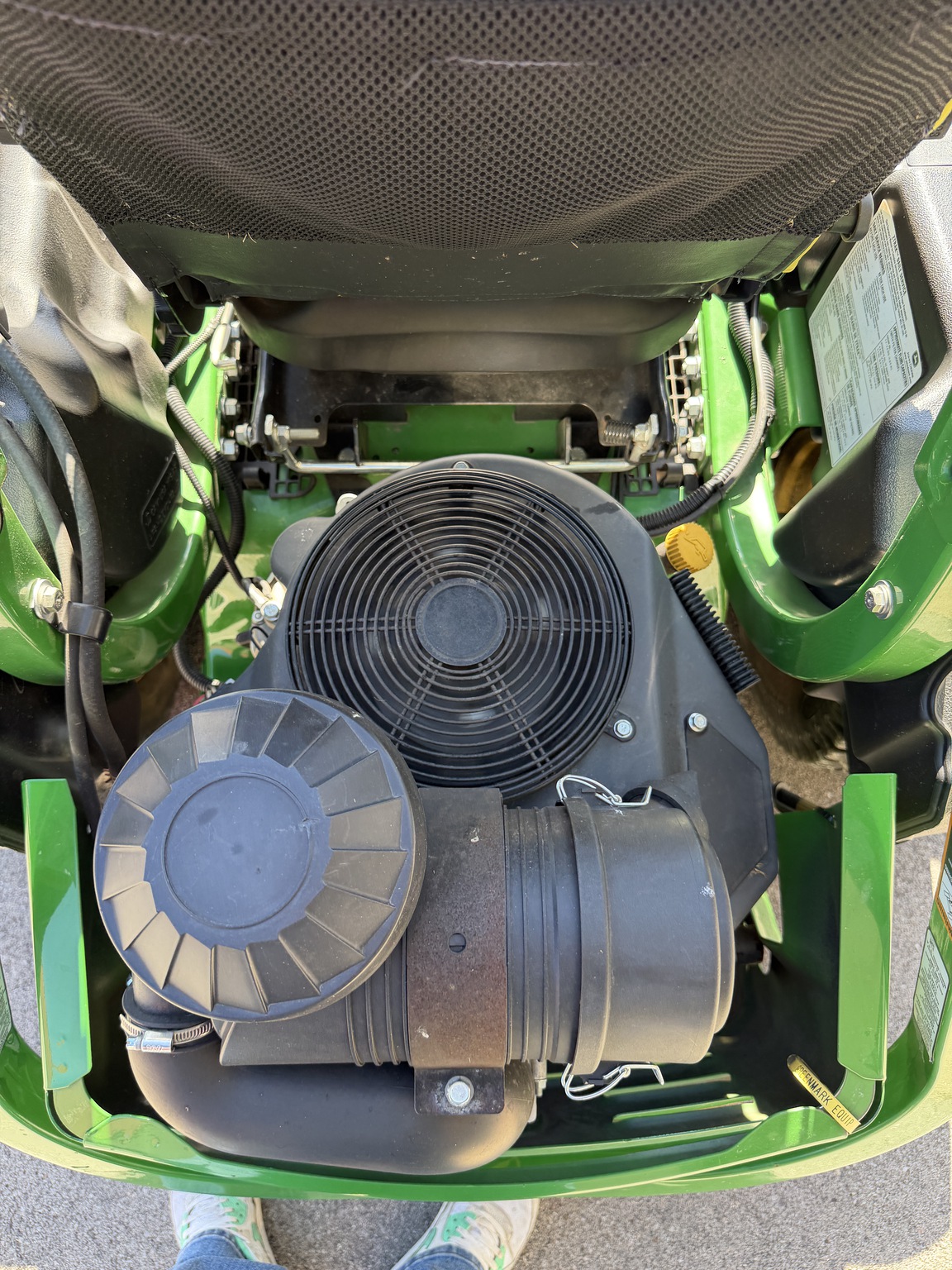 2023 John Deere Z970R Image 8