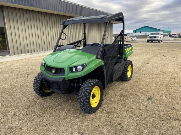 Photo of a 2023 John Deere XUV590M