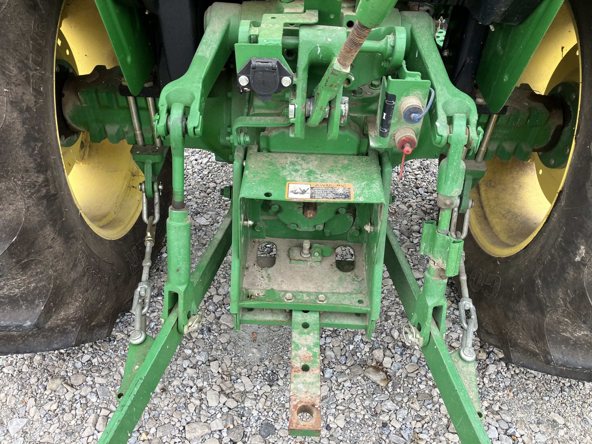 2010 John Deere 5075E Image 9