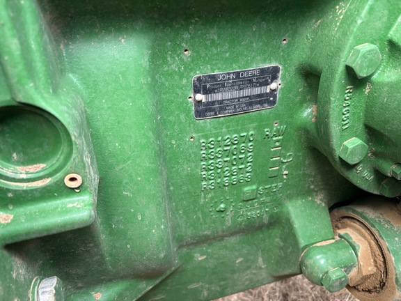 Photo of 2015 John Deere 8320R