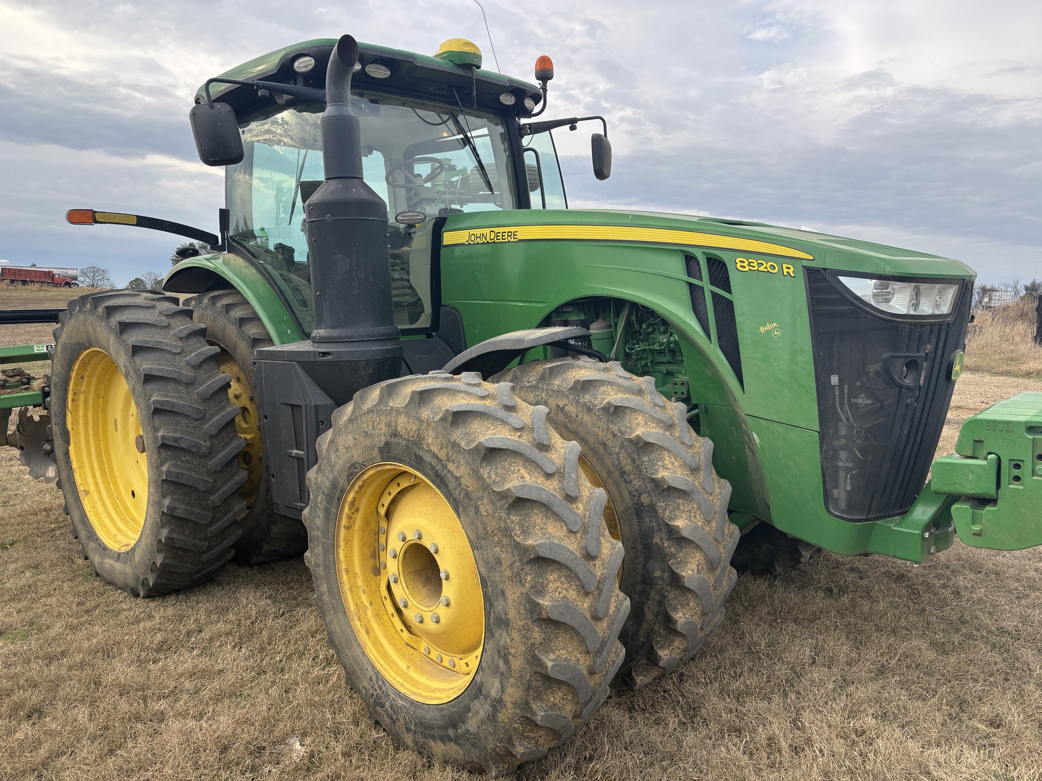 2015 John Deere 8320R