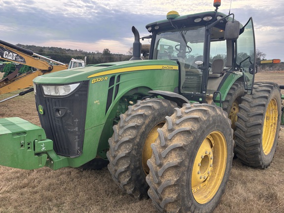 Photo of 2015 John Deere 8320R