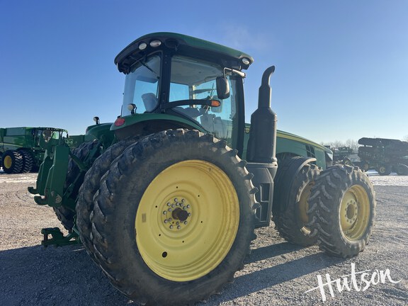 Photo of 2015 John Deere 8320R