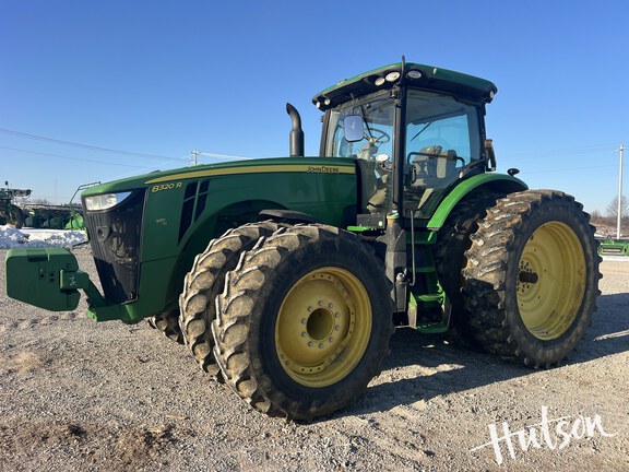 Photo of 2015 John Deere 8320R