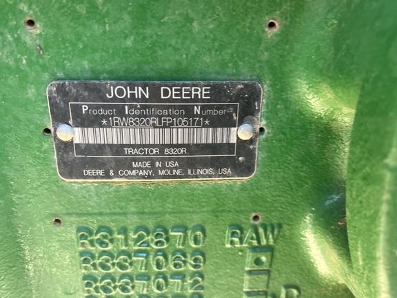 Photo of 2015 John Deere 8320R