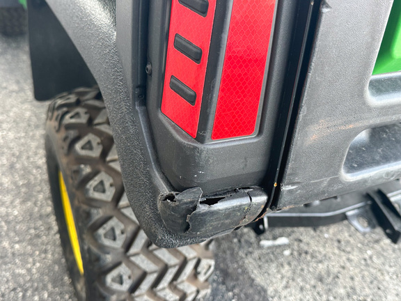 2024 John-Deere TX 4X2