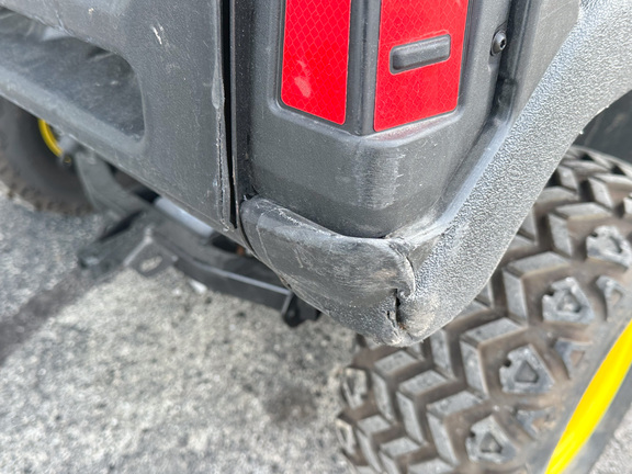 2024 John-Deere TX 4X2