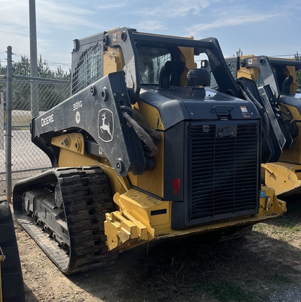 2023 John Deere 331G Photo 3