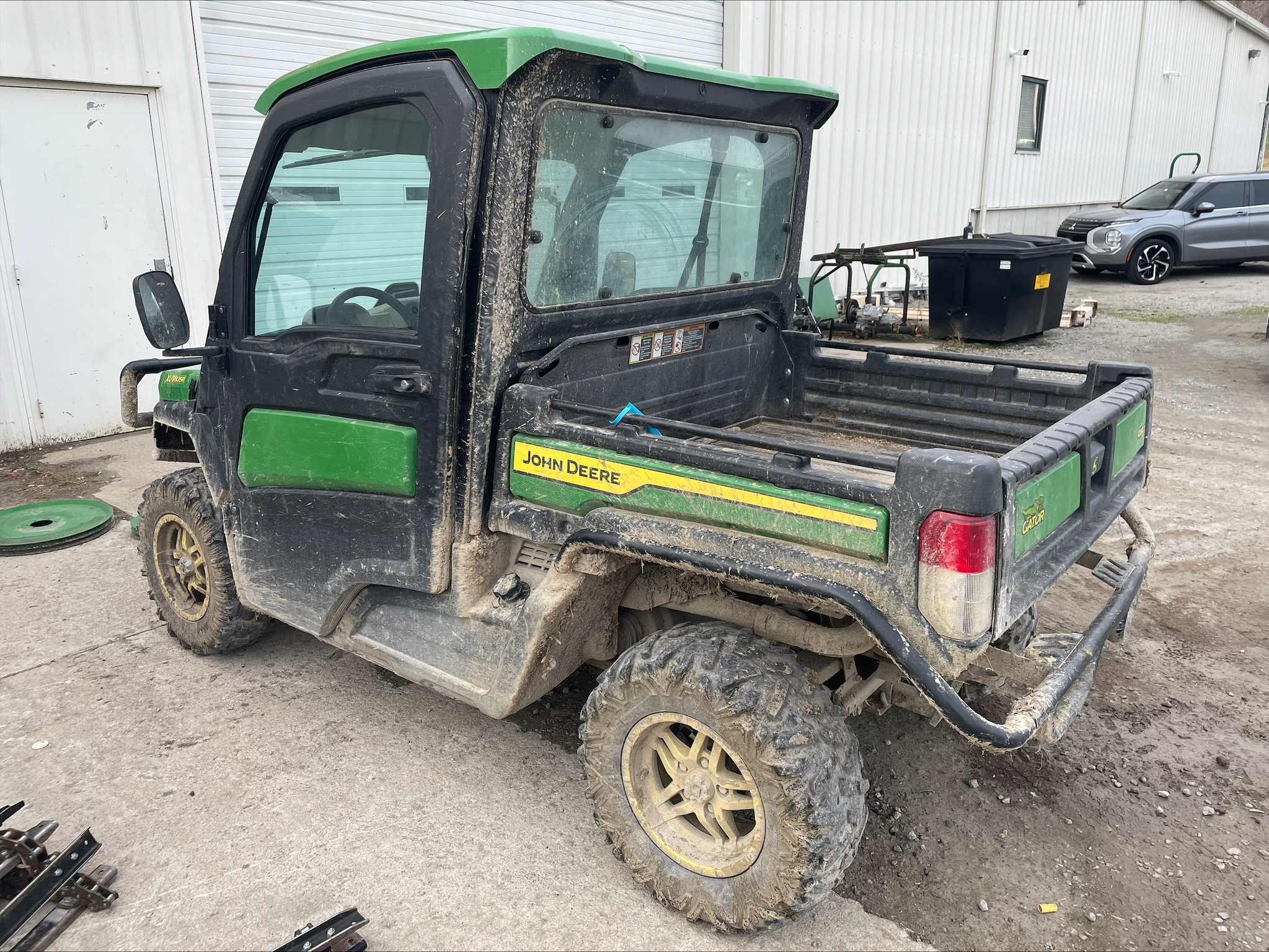 2023 John Deere XUV 835R Image 3