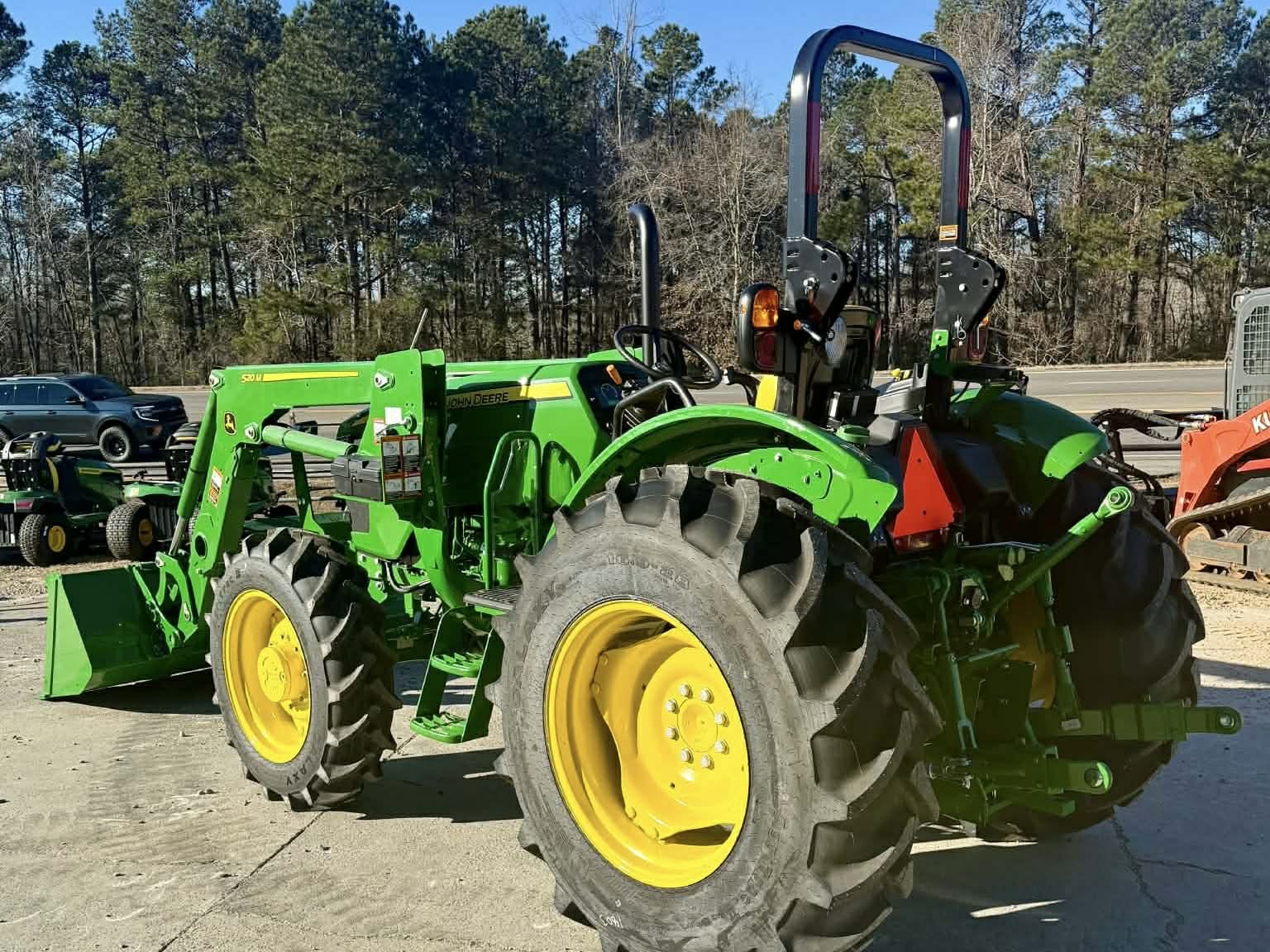 2025 John Deere 5060E Image 3