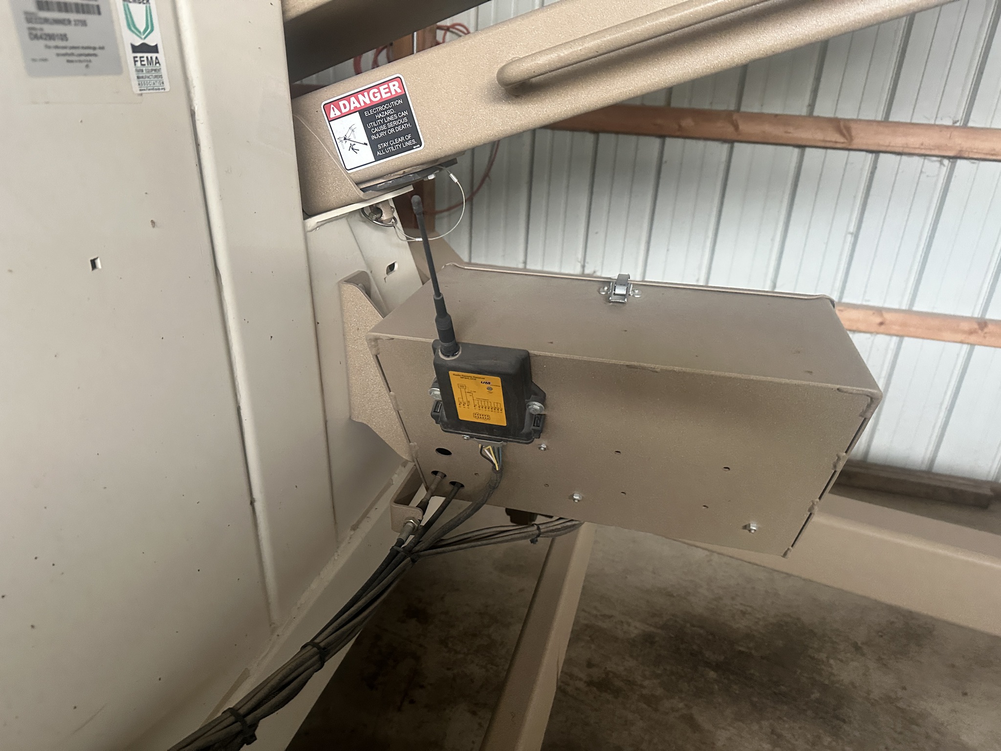 2018 Unverferth 3755 Image 3