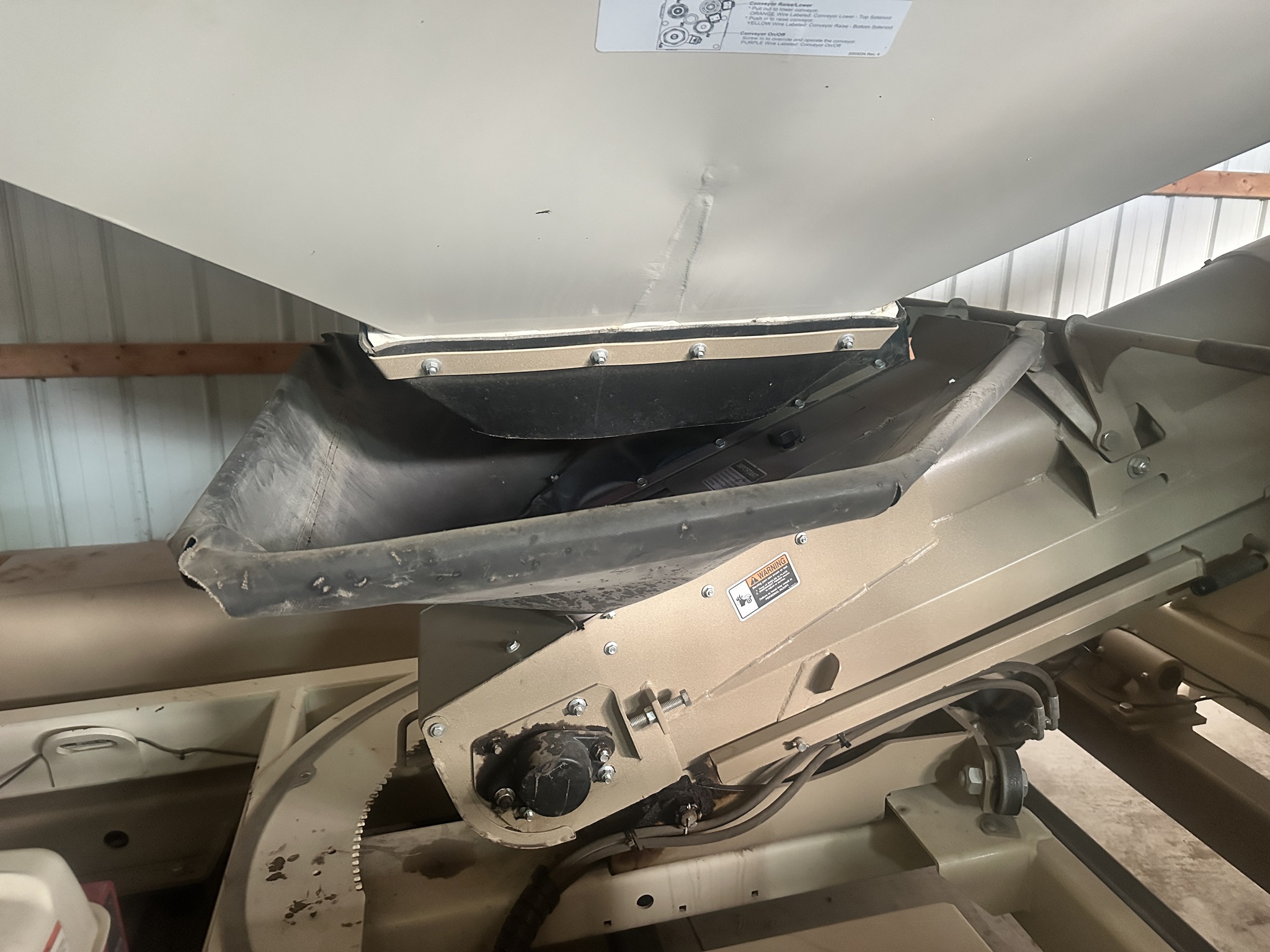 2018 Unverferth 3755 Image 9