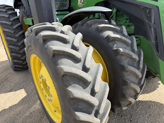 2025 John Deere 8R 410 - Photo12