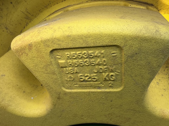 2025 John Deere 8R 410 - Photo16