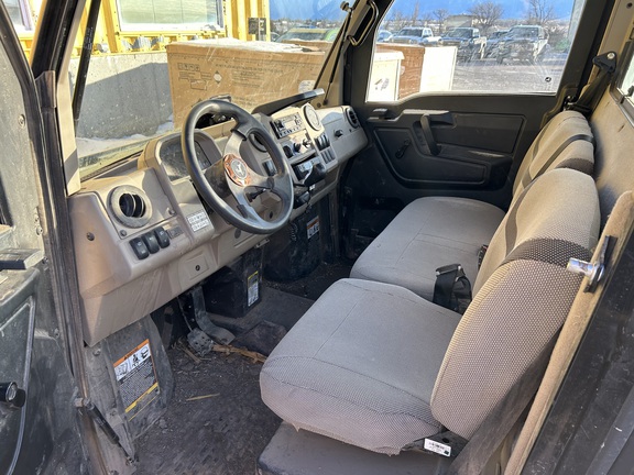 2024 John Deere XUV 835R (14th thumbnail)