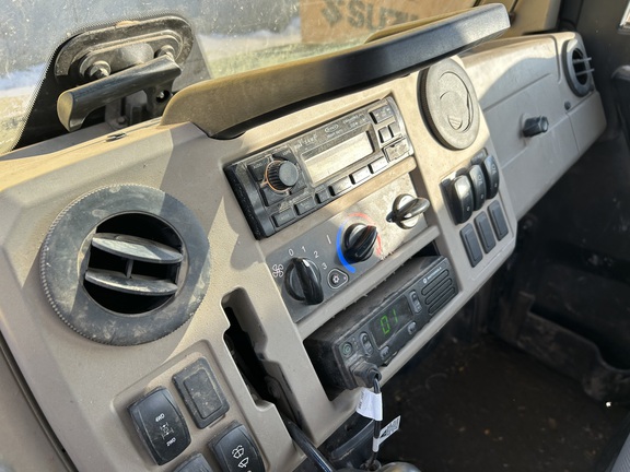 2024 John Deere XUV 835R (11th thumbnail)
