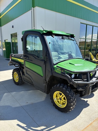2024 John Deere XUV 835R Used Equipment