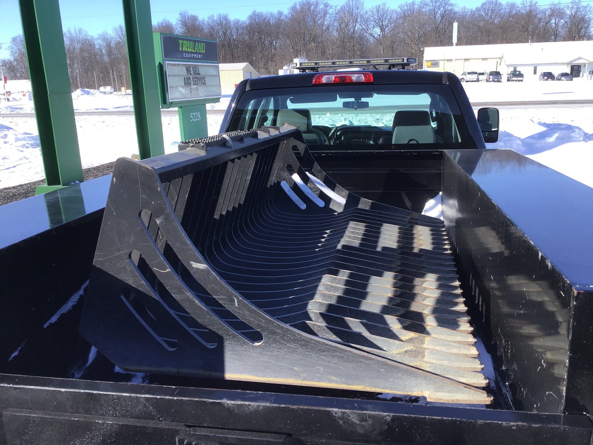 2019 John Deere R75 Image 1