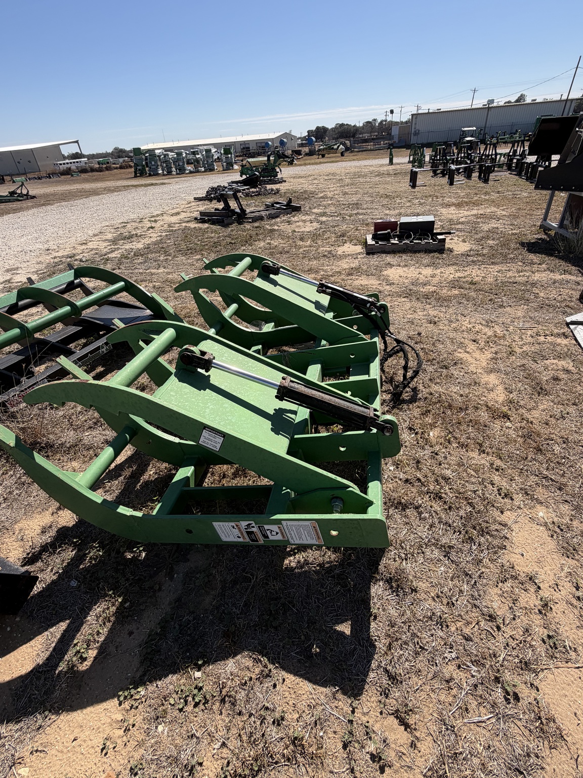 2015 Frontier AV20G Image 2