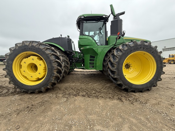 2025 John Deere 9R 590
