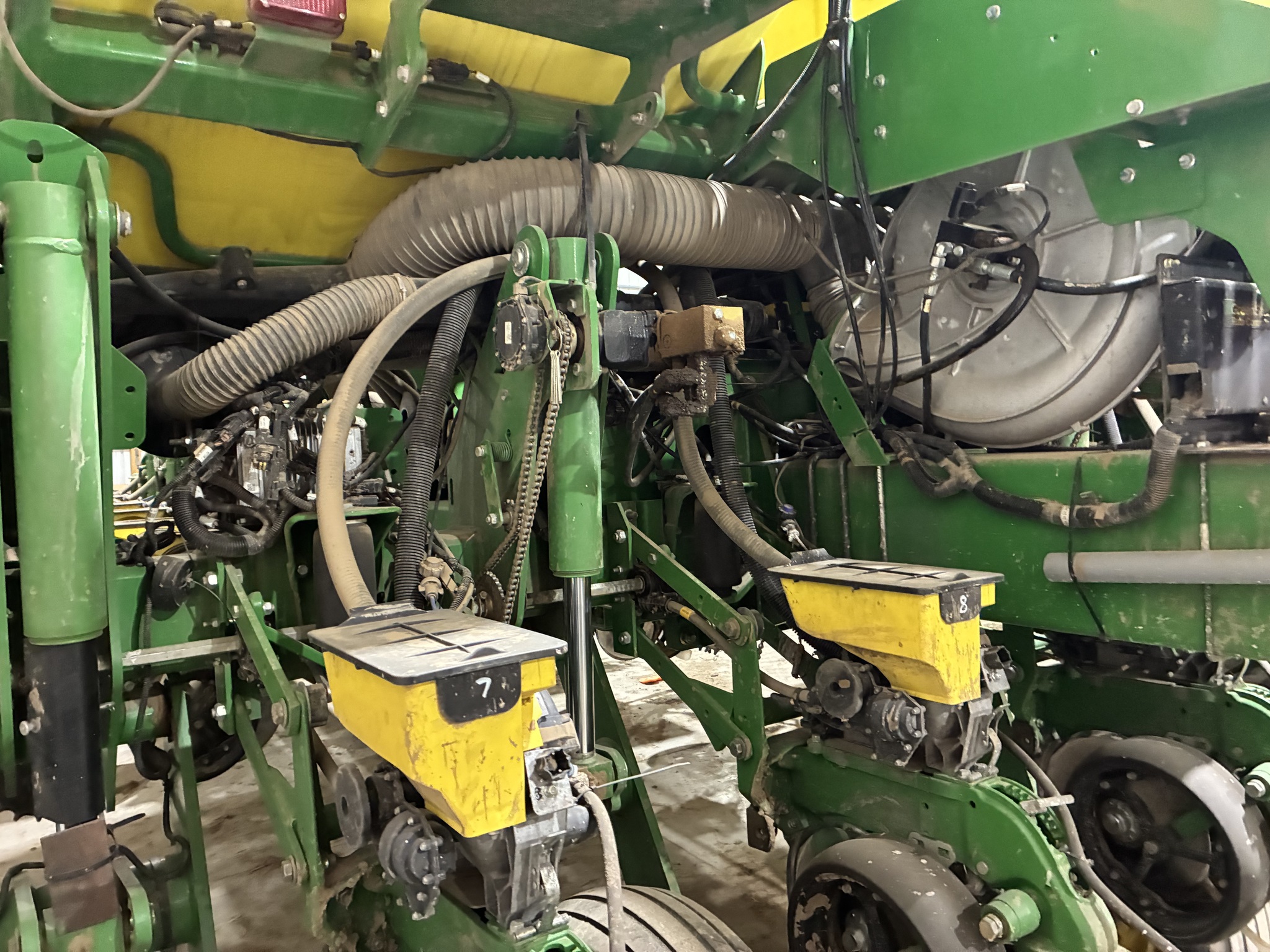 2016 John Deere 1775NT Image 7
