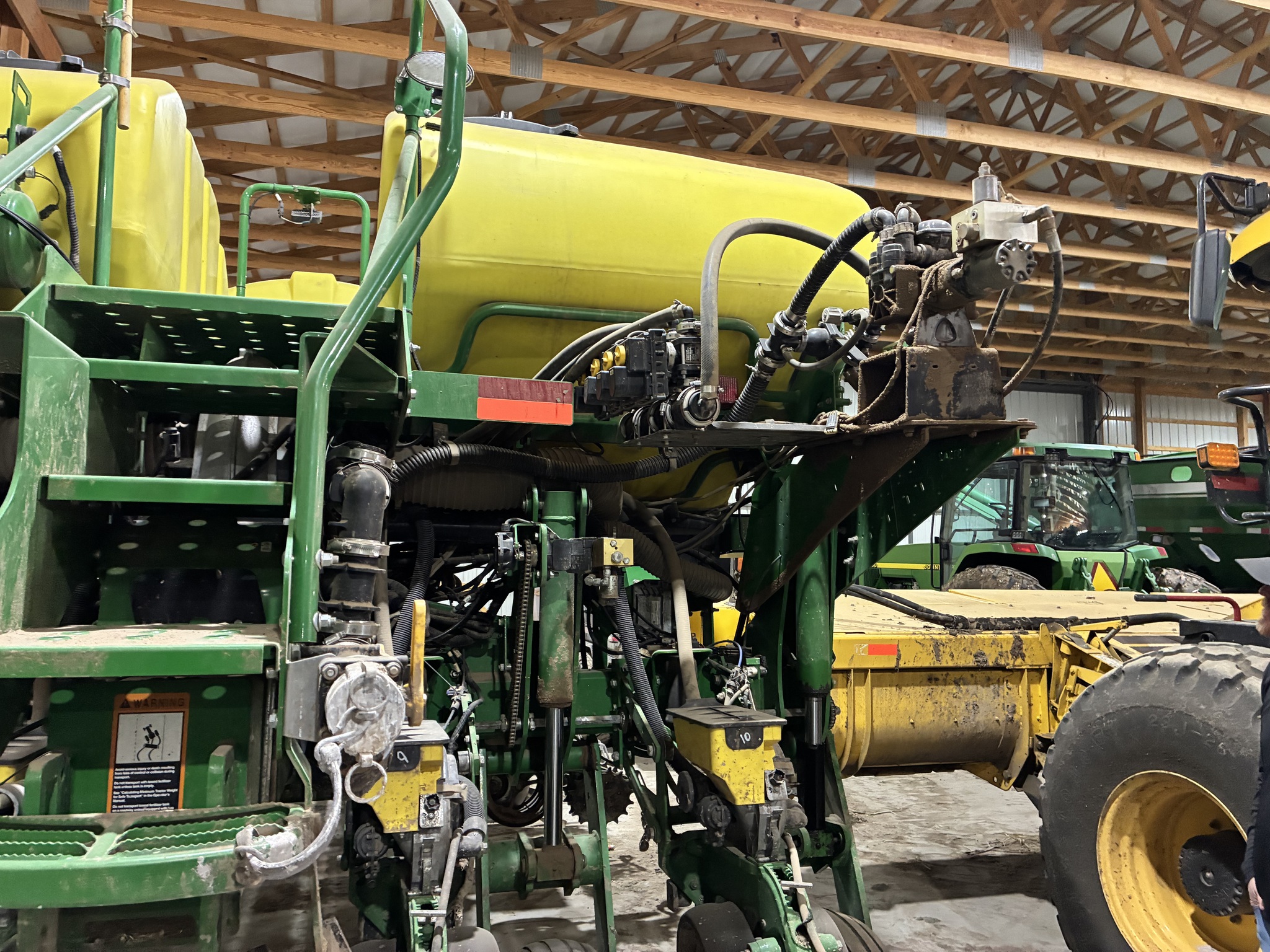 2016 John Deere 1775NT Image 6