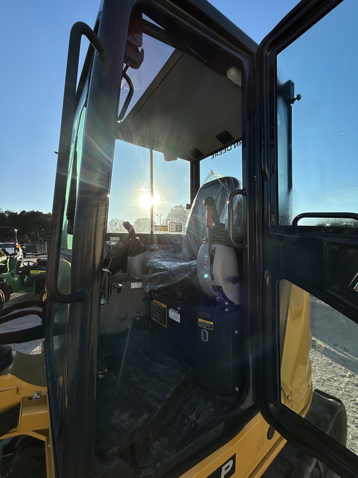 2026 John Deere 60 P Image 4