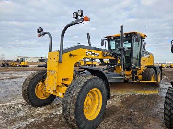 Photo of a 2018 John Deere 770G