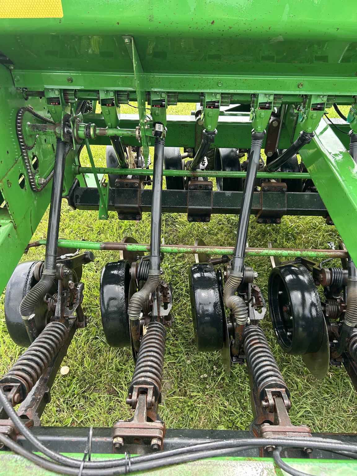 2000 John Deere 1560 Image 8