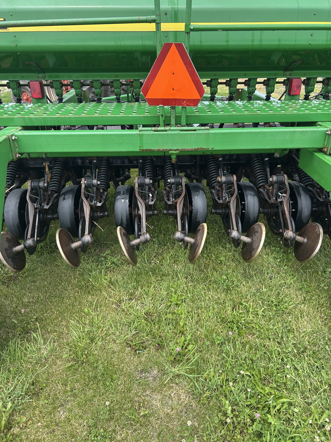 2000 John Deere 1560 Image 14